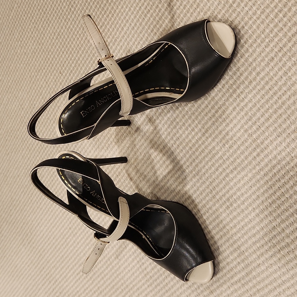 Woman's black and cream shoes